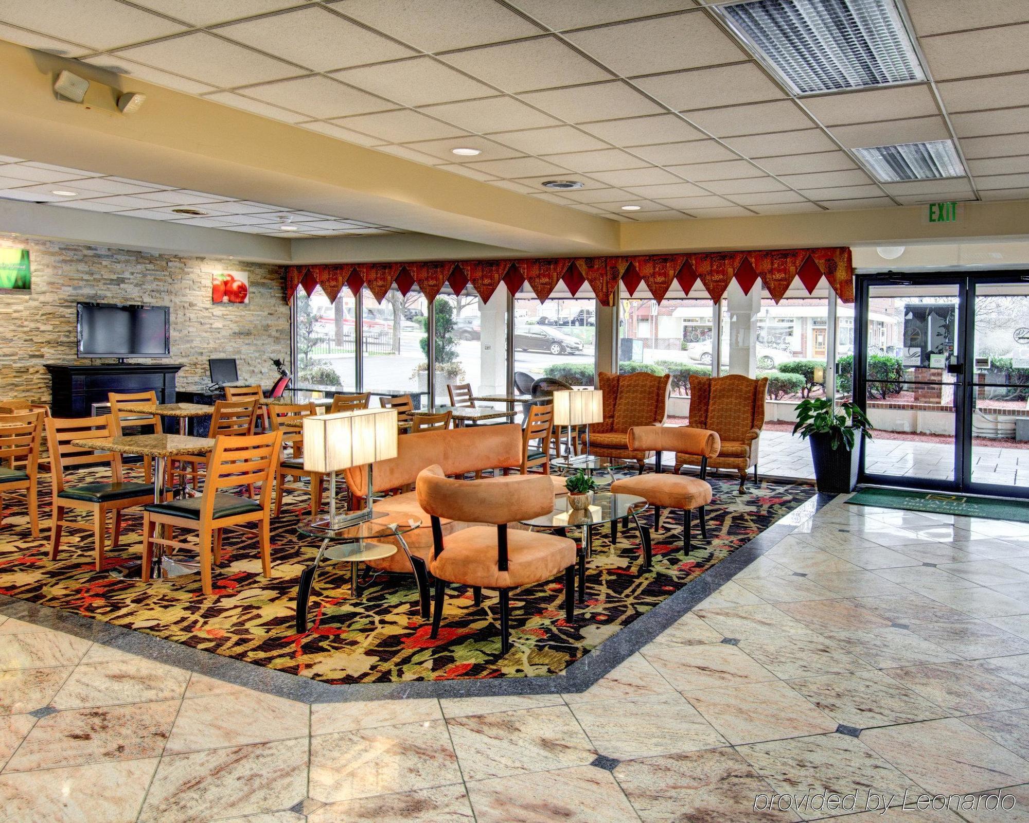 Quality Inn & Suites College Park Exterior foto